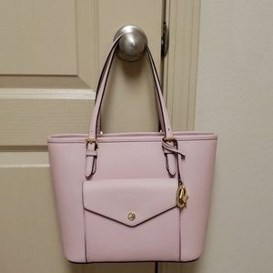 Michael Kors Jet Set Tote